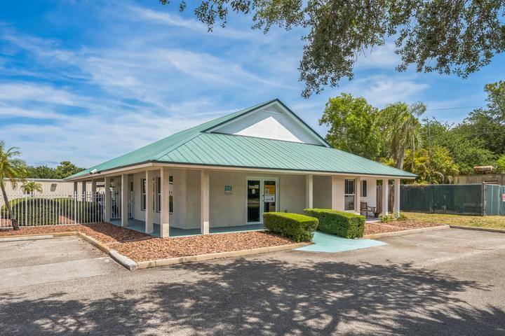 StorageMart Stuart Hero Image